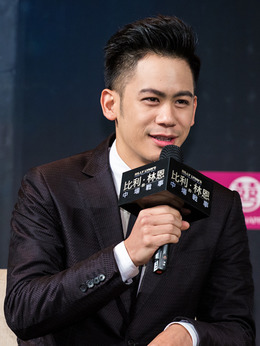 李淳